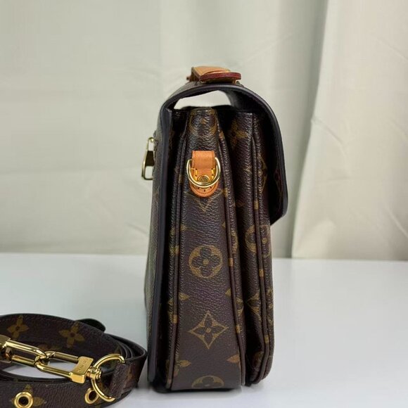 Louis Vuitton Monogram Canvas Metis Shoulder Bag Crossbody Style - Picture 4 of 10